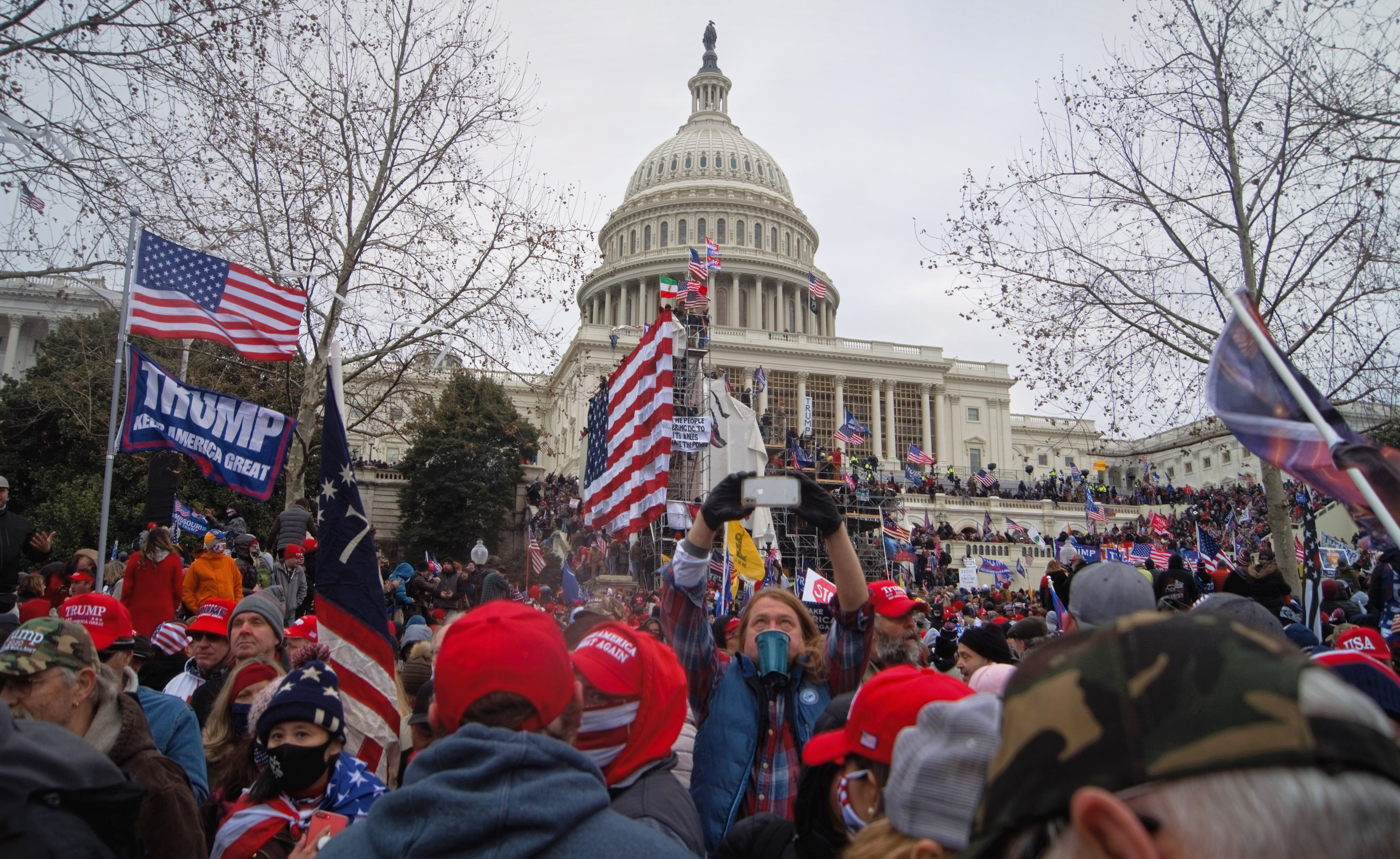 Assaut sur le Capitole le 6 janvier 2021